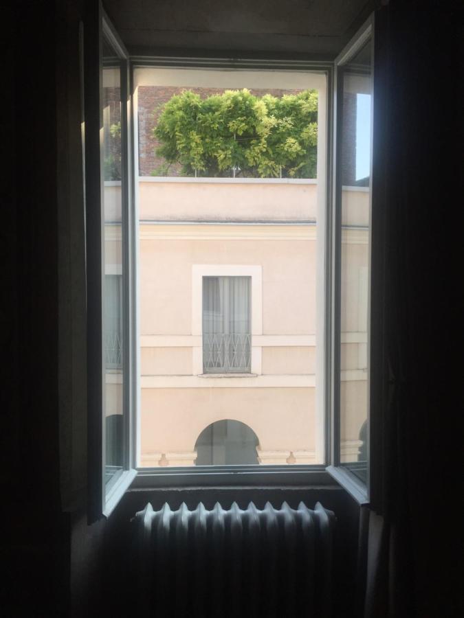PALAZZO BECCAGUTTI CAVRIANI - Gallery Suite e Frescoes Suite Mantua Exterior foto