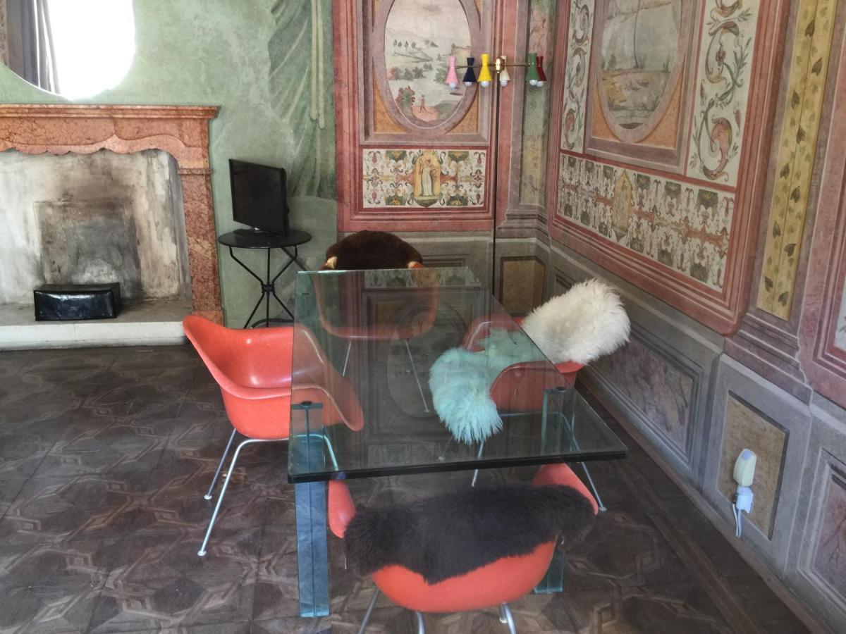 PALAZZO BECCAGUTTI CAVRIANI - Gallery Suite e Frescoes Suite Mantua Exterior foto