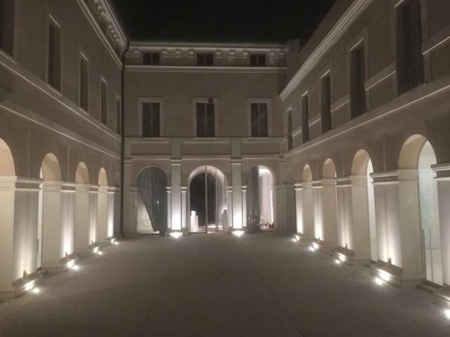 PALAZZO BECCAGUTTI CAVRIANI - Gallery Suite e Frescoes Suite Mantua Exterior foto